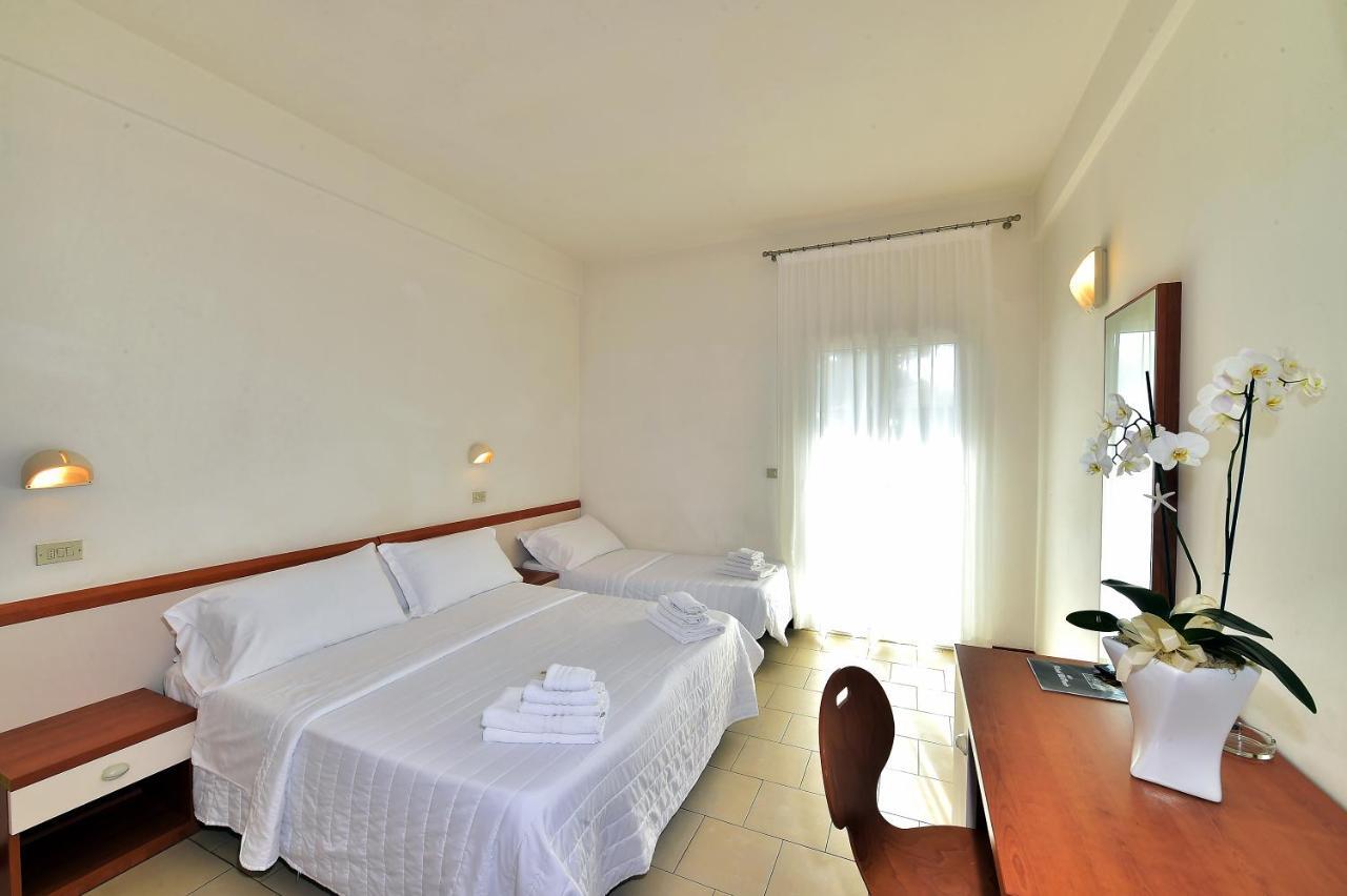 Hotel El Prado Cervia Exterior foto
